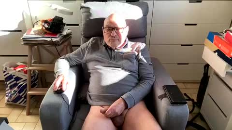 serge8413 online show from January 7, 2:19 pm