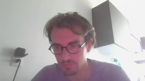 mier online show from April 27, 6:27 pm