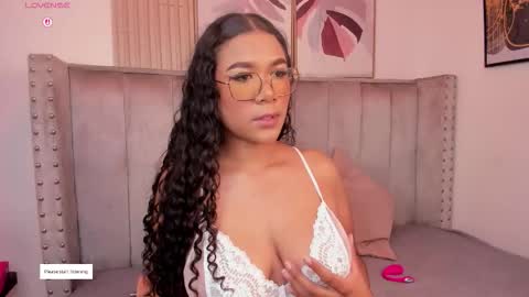 Danna  online show from February 25, 3:54 am