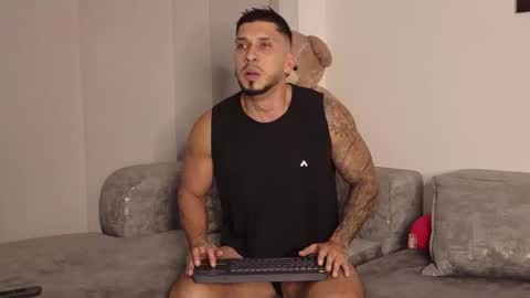 HEY IM SETH online show from May 29, 11:25 pm