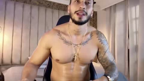 Snapshot of seth_vega_ chatting on February 1, 8:47 pm HEY IM SETH online show from February 1, 8:47 pm