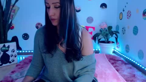 Snapshot of seuctive_woman57 chatting on December 11, 10:27 pm samy online show from December 11, 10:27 pm