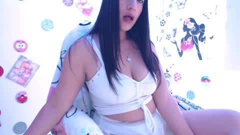 Snapshot of seuctive_woman57 chatting on January 26, 4:30 pm samy online show from January 26, 4:30 pm
