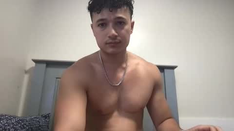 seveninchsteve_ online show from April 17, 5:59 pm