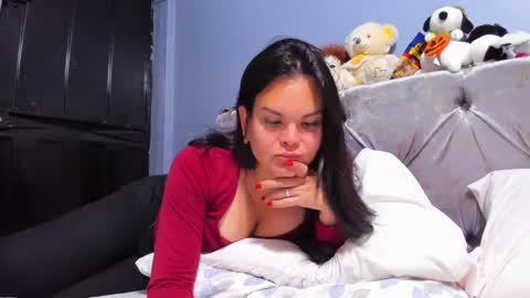 Snapshot of sexefantasia chatting on February 27, 12:14 am HEY GUYS KEVIAM I    MY NEW  TWITTER IS anitalautter26 imstagran  anitalautter26 officialOFanitalautter online show from February 27, 12:14 am