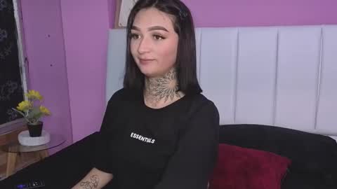 Snapshot of sexengel_lissa chatting on October 13, 8:22 pm sexengel_lissa online show from October 13, 8:22 pm