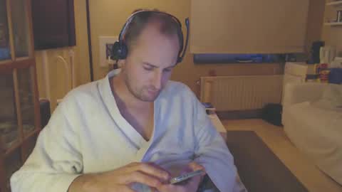 Snapshot of sexlobo1 chatting on February 20, 5:20 pm Sexlobo online show from February 20, 5:20 pm