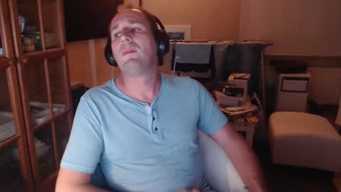 Snapshot of sexlobo1 chatting on October 21, 2:05 am Sexlobo online show from October 21, 2:05 am