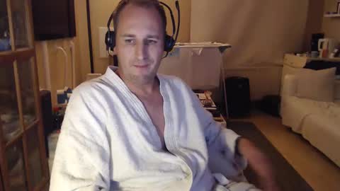 Snapshot of sexlobo1 chatting on January 26, 10:46 pm Sexlobo online show from January 26, 10:46 pm