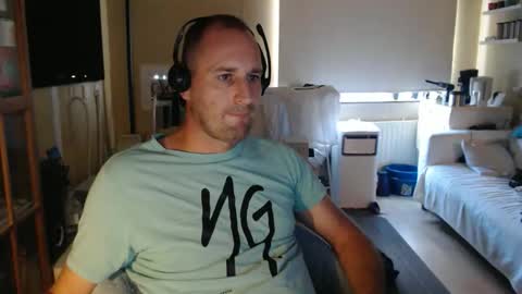 Snapshot of sexlobo1 chatting on September 15, 3:02 pm Sexlobo online show from September 15, 3:02 pm