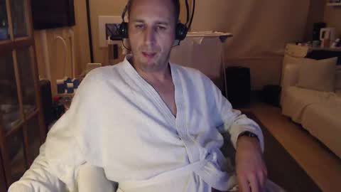 Snapshot of sexlobo1 chatting on January 27, 1:48 am Sexlobo online show from January 27, 1:48 am