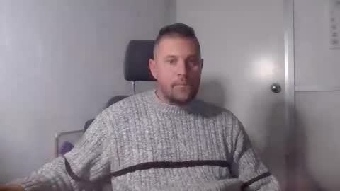 sexoatope79 online show from December 5, 8:39 pm