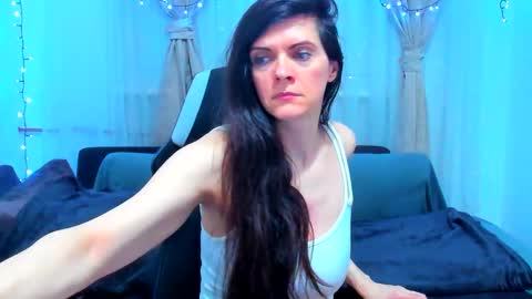 sexqueen1111 online show from September 15, 1:07 am