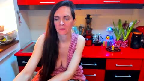 sexqueen1111 online show from February 25, 11:15 pm