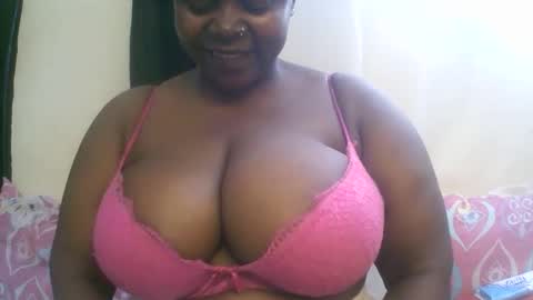 sexxi_ebony online show from April 15, 10:40 am