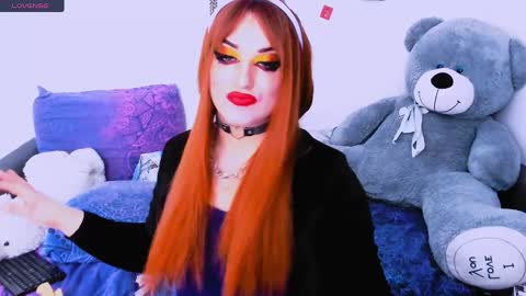 Snapshot of sexxx_queen chatting on February 2, 2:34 pm sexxx_queen online show from February 2, 2:34 pm