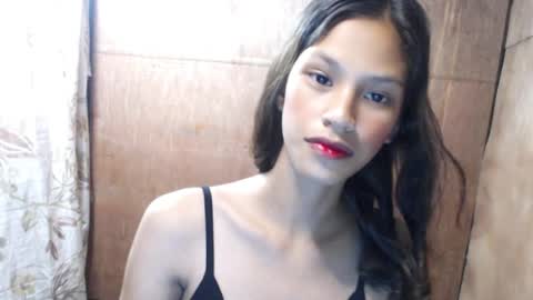 Dahlia online show from April 8, 9:51 pm