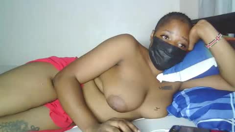 sexxybooty254 online show from February 25, 9:51 pm