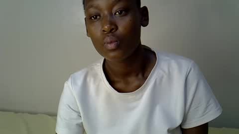 sexxyvee224 online show from October 19, 11:04 am