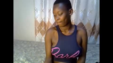 sexxyvee224 online show from November 15, 11:17 pm