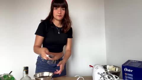 Snapshot of sexy__emma chatting on December 23, 4:39 pm sexy__emma online show from December 23, 4:39 pm