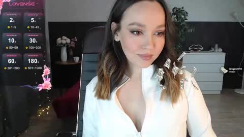 Alexia online show from September 13, 2:19 pm