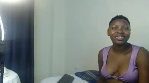 Snapshot of sexy_apple2 chatting on September 30, 7:35 pm sexy_apple2 online show from September 30, 7:35 pm