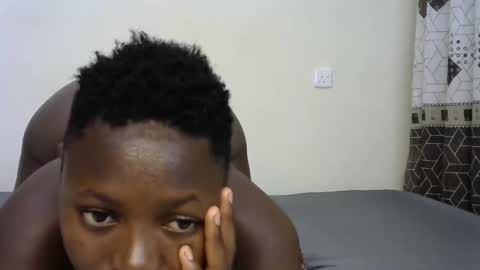 Snapshot of sexy_apple2 chatting on October 5, 6:48 pm sexy_apple2 online show from October 5, 6:48 pm