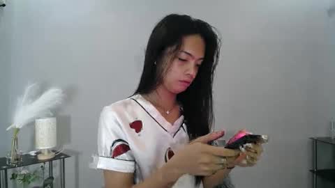 sexy_asian_petitex online show from May 14, 8:56 am