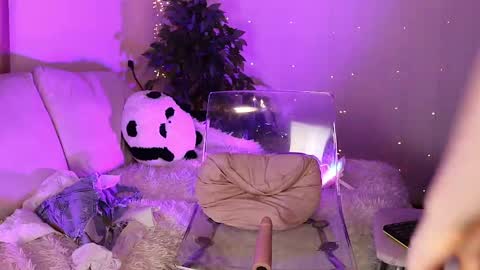 Snapshot of sexy_blonde_doll chatting on February 23, 6:38 am Lina online show from February 23, 6:38 am