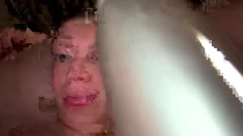 Loving couple online show from March 1, 10:47 pm