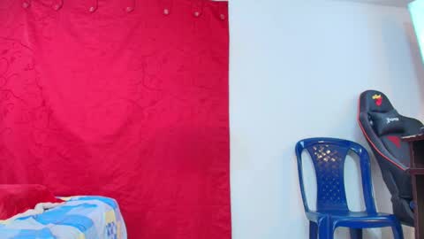 karla           instagram  online show from September 22, 5:28 pm