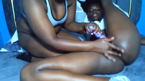 sexy_divas55 online show from April 3, 2:46 pm