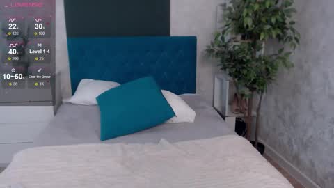 Jennifer online show from February 26, 4:38 am