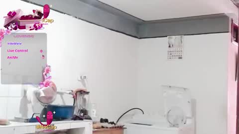 Snapshot of sexy_jhoan77 chatting on September 11, 7:15 pm Jhoan online show from September 11, 7:15 pm