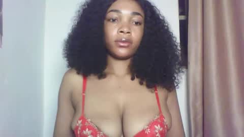 Snapshot of sexy_kitty881 chatting on October 10, 10:14 pm Sexy kitty881 online show from October 10, 10:14 pm