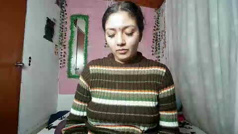 sexy lolas online show from January 17, 7:07 am