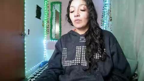 sexy lolas online show from October 9, 1:55 am