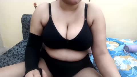 sexy_mandakini online show from April 12, 7:56 am