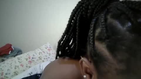 sexy_muna2 online show from April 28, 12:30 am