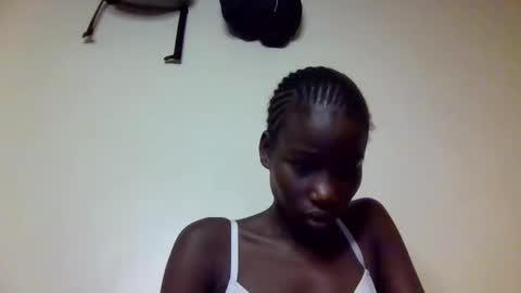 sexy_petittie online show from November 2, 4:23 am