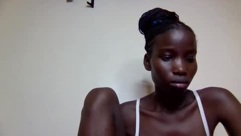 sexy_petittie online show from October 20, 12:21 pm