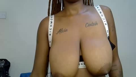 Quinter online show from May 6, 10:54 am