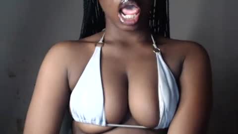 naomi online show from January 11, 9:37 am