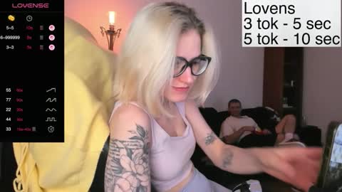 Sexy-Sweets online show from October 31, 7:03 pm