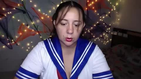 Snapshot of sexy_ticki chatting on October 28, 11:50 pm janel online show from October 28, 11:50 pm