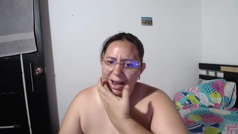 Snapshot of sexy_ticki chatting on September 18, 10:58 pm janel online show from September 18, 10:58 pm