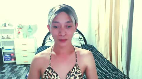 sexy_yllona online show from June 7, 12:54 pm