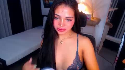Snapshot of sexyadrianaqueents chatting on February 7, 9:58 am YOUR MISTRESS GODDESSS ADRIANA online show from February 7, 9:58 am