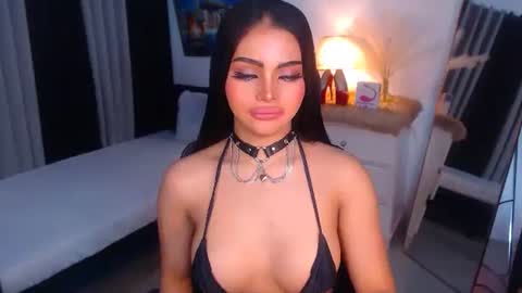 Snapshot of sexyadrianaqueents chatting on February 2, 12:09 am YOUR MISTRESS GODDESSS ADRIANA online show from February 2, 12:09 am